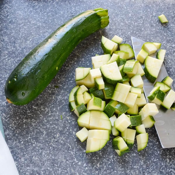 zucchini and knife.