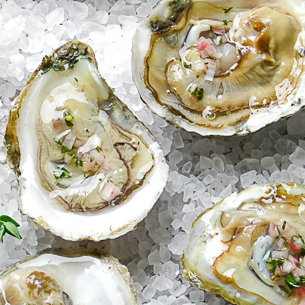 Oysters with Thyme Mignonette