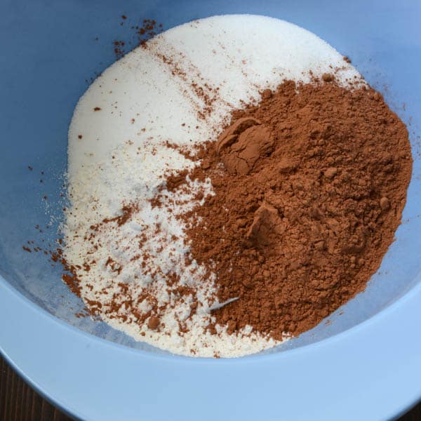 chocolate mint crock pot cake | Garlic + Zest