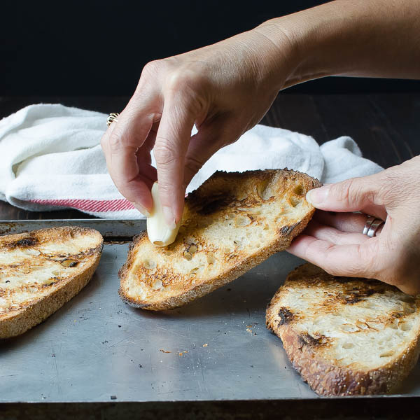 garlic and grilled bread