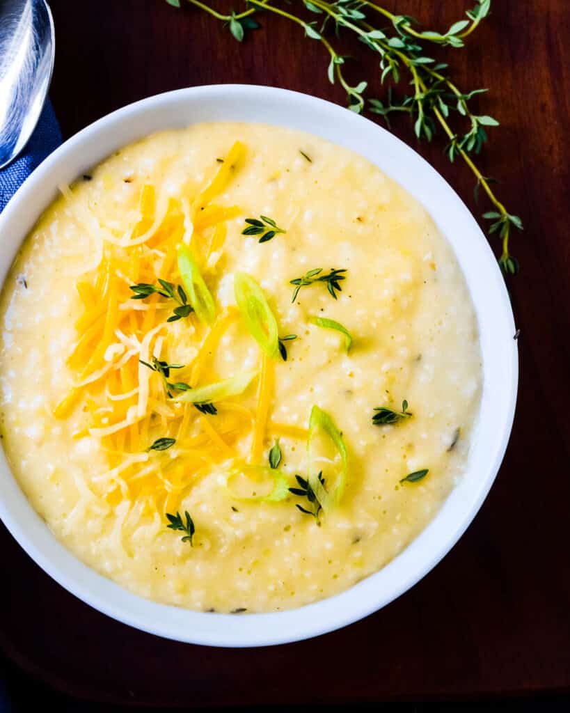 A bowl of cheese grits.
