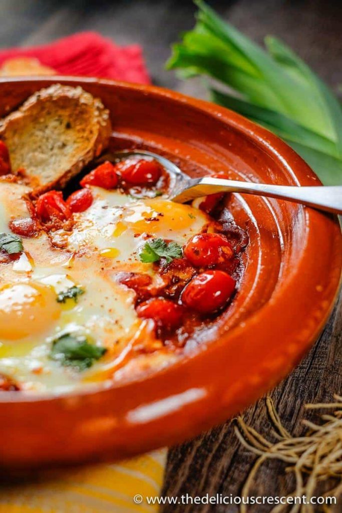 Moroccan Eggs In Tomato Sauce (Shakshuka)