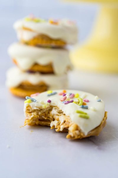 Fluffernutter Ritz Cracker Cookies | Garlic & Zest