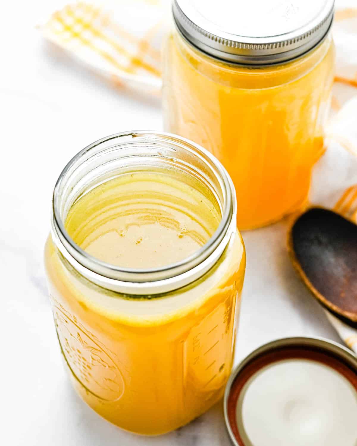Easy Homemade Turkey Stock From Thanksgiving Leftovers - Garlic and Zest