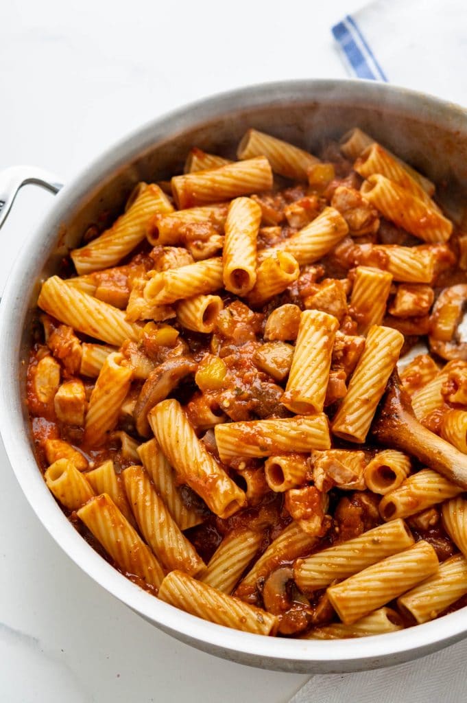Saucy spicy chicken rigatoni in the skillet.