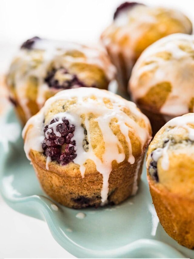 How To Make Lemon Glazed Blackberry Muffins