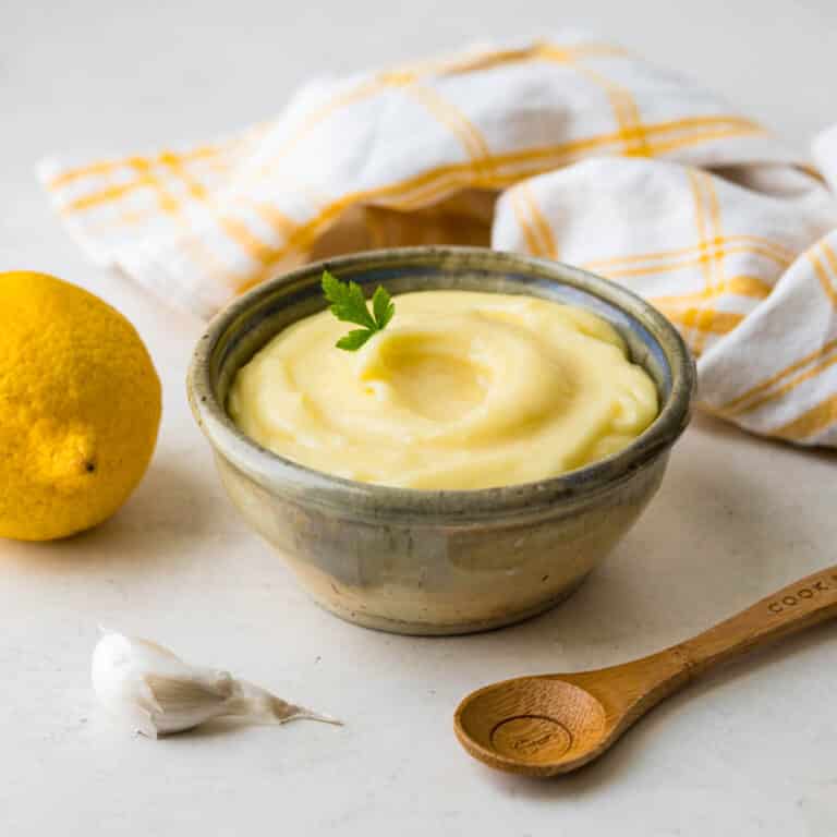 garlic aioli with lemon in a bowl.