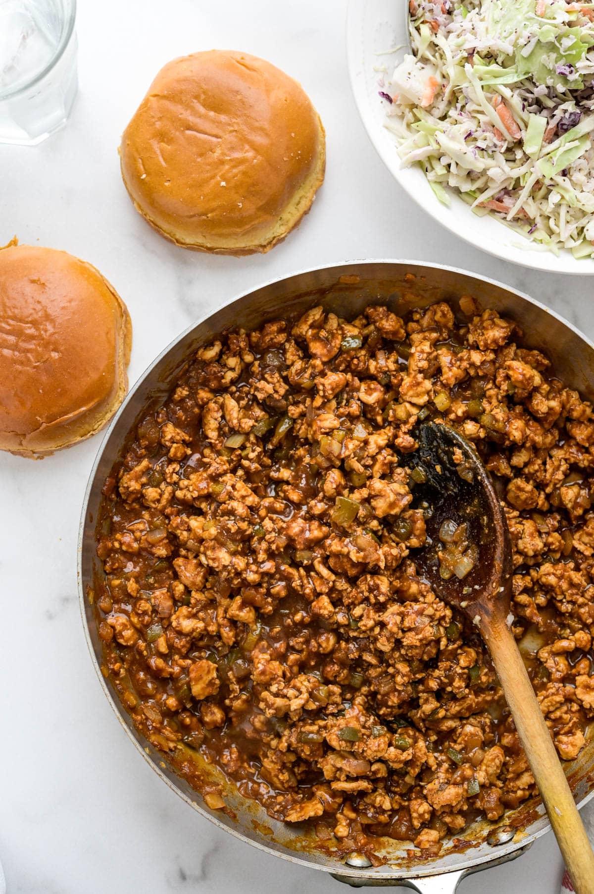 A skillet of the sloppy joes with ground turkey.