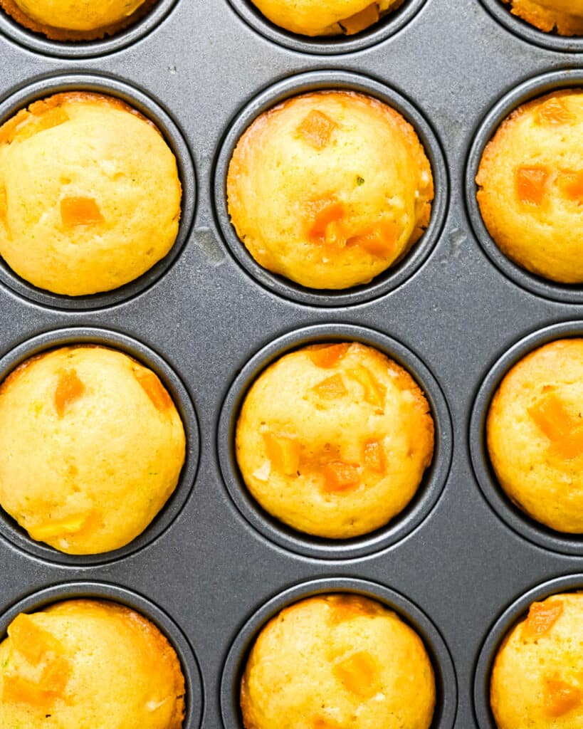 Baked mango muffins.