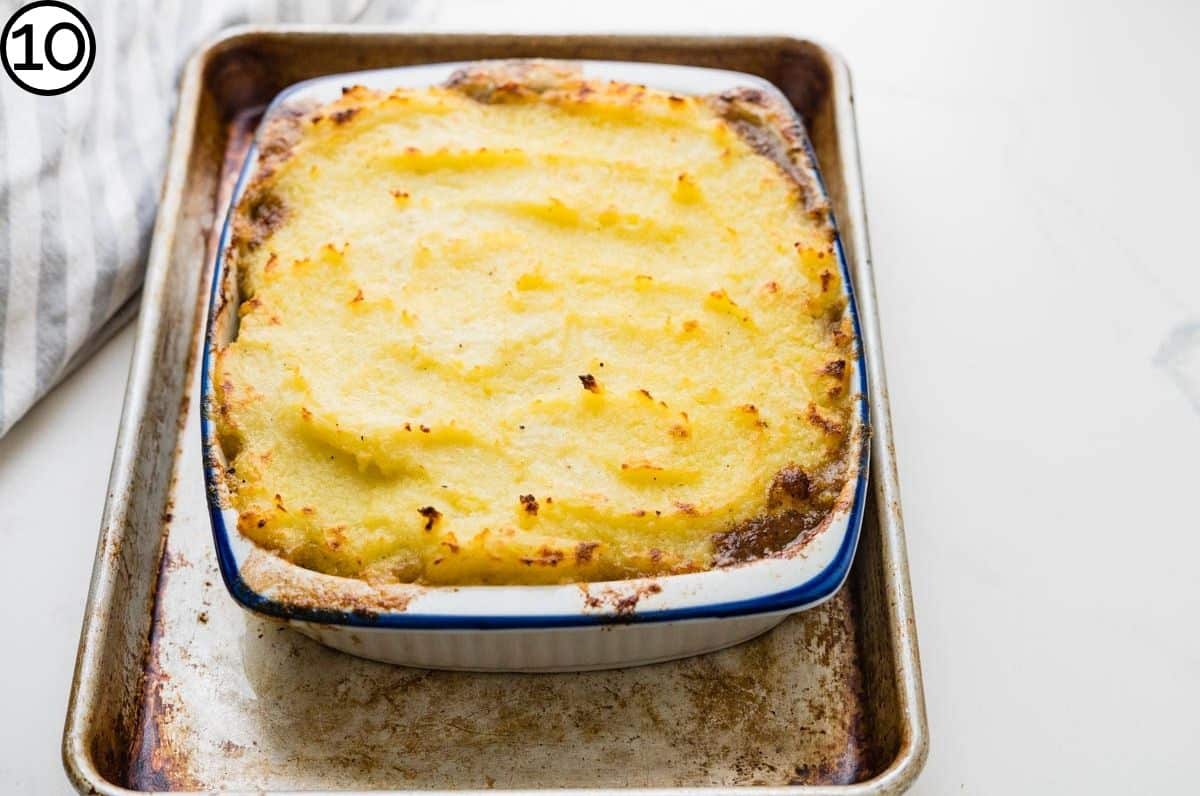 A traditional shepherds pie after baking.